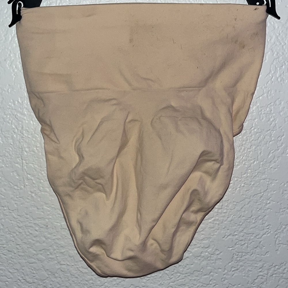 NWOT SKIMS PANTY - Picture 2 of 10